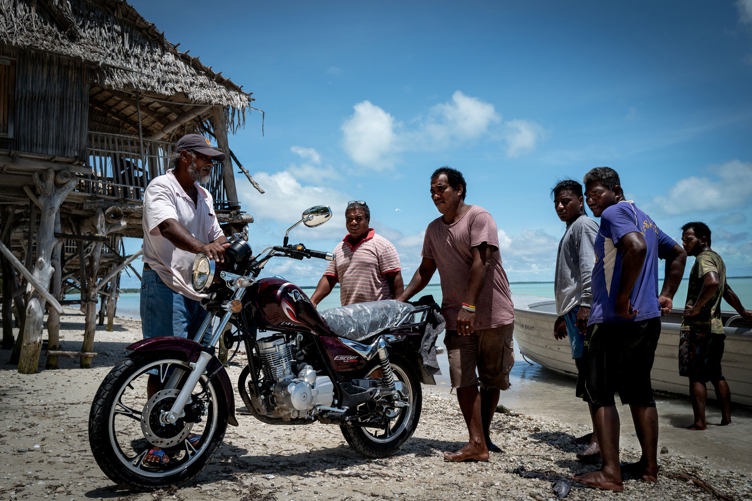 Rising Tide – Kiribati between Land and Sea
