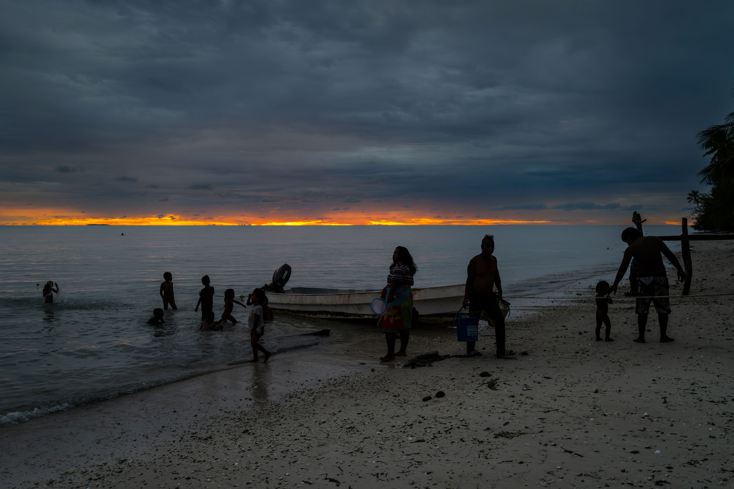 Rising Tide – Kiribati between Land and Sea